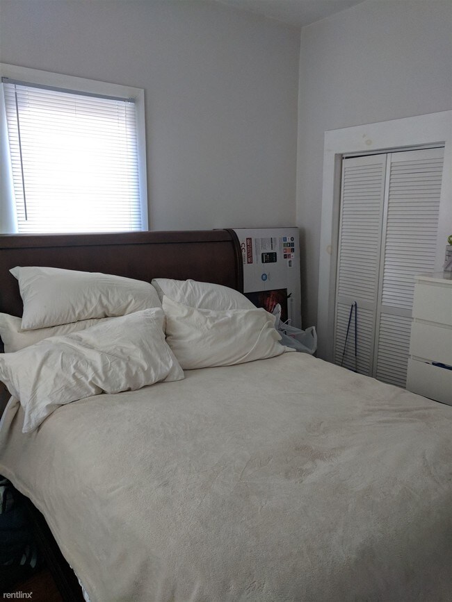 Foto del edificio - 142 Webster Ave