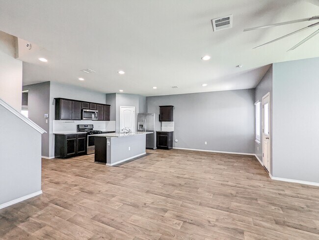 Foto del edificio - 14541 Montclair Way