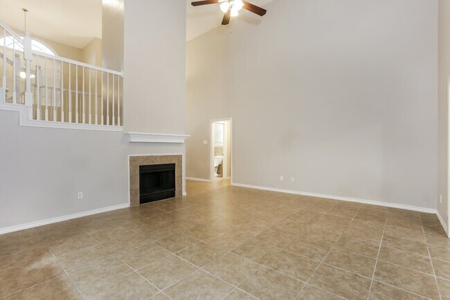 Foto del edificio - 113 Dennis Dr