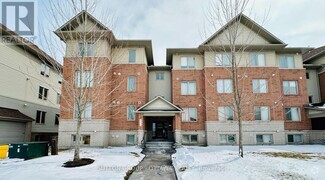 Building Photo - 313-313 Cresthaven Dr