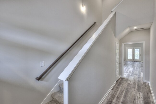 Foto del edificio - Beautiful NEW 3 Bed 2.5 Bath Townhome in M...