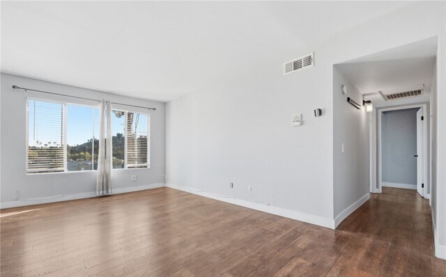 Building Photo - 1422 Rock Glen Ave