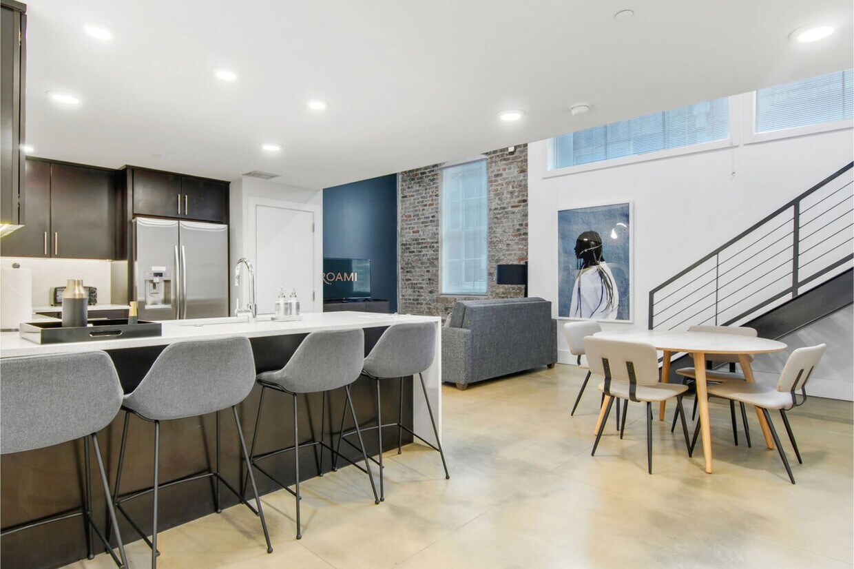 Foto principal - 822 Howard Ave