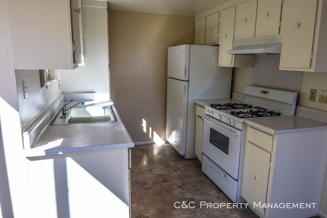 Building Photo - Pacific Grove Apartment Ocean Views