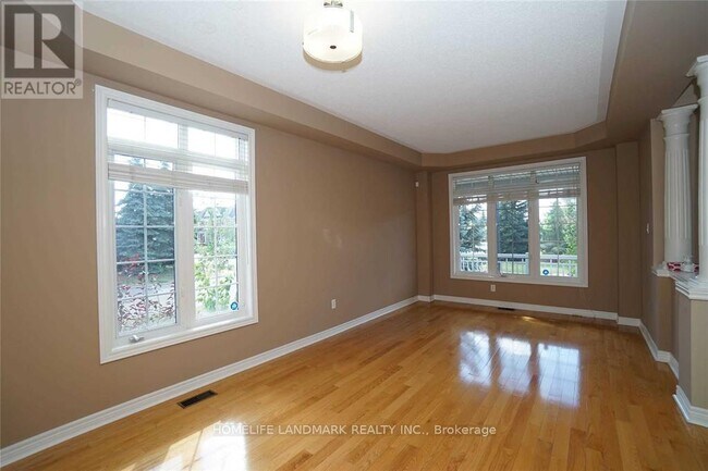 Building Photo - 3132 Velmar Dr