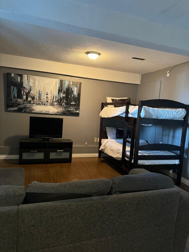 11797 95A Av, Delta, BC V4C 7A9 House for Rent in Delta, BC