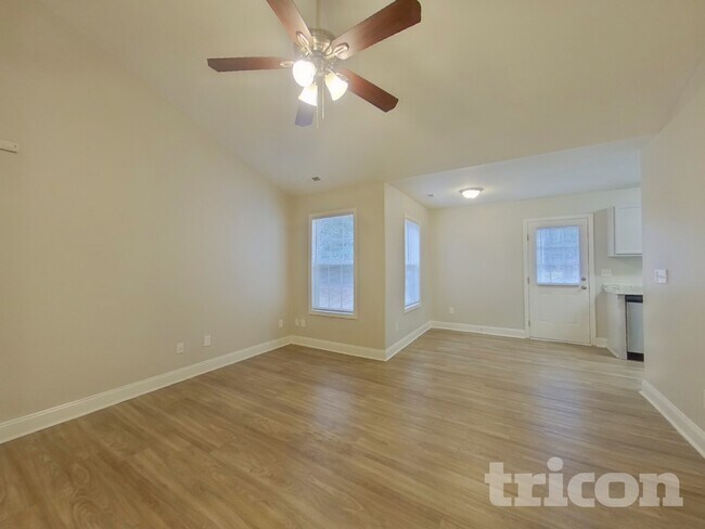 Foto del edificio - 821 Gore St