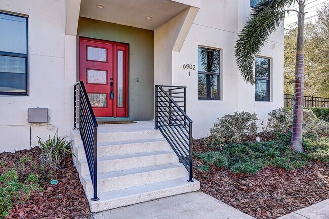 Photo - 6902 S MacDill Ave Townhome