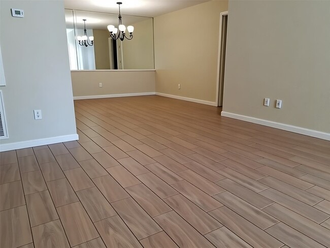 Photo - 7400 Bellerive Dr Apartment