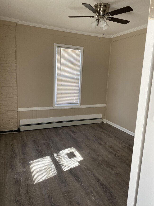 Building Photo - 2519 N 44th St