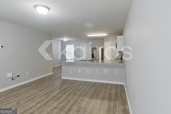 Foto del edificio - 797 Dove Tree Ln