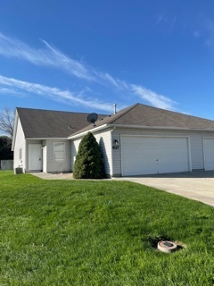 Primary Photo - 3 bed 2 bath duplex in Nampa