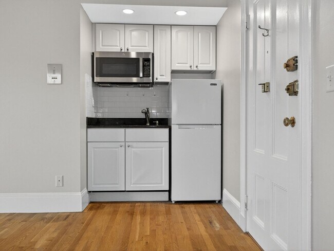 Foto del edificio - 236 Newbury St