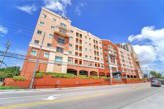 Building Photo - 2280 SW 32nd Ave