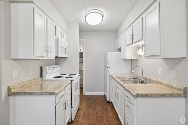 Interior Photo - Bear Valley Village Apartments