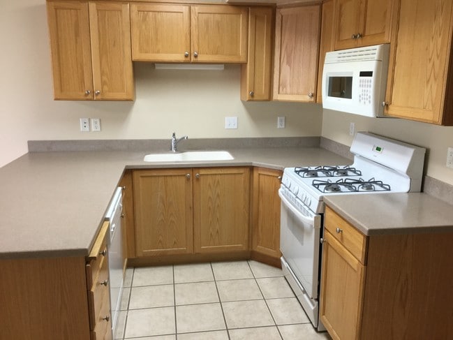 Building Photo - 509 Raven Way