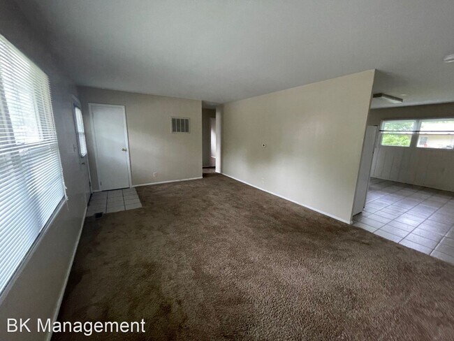 Building Photo - 3 br, 1 bath House - 2204 Beck Lane