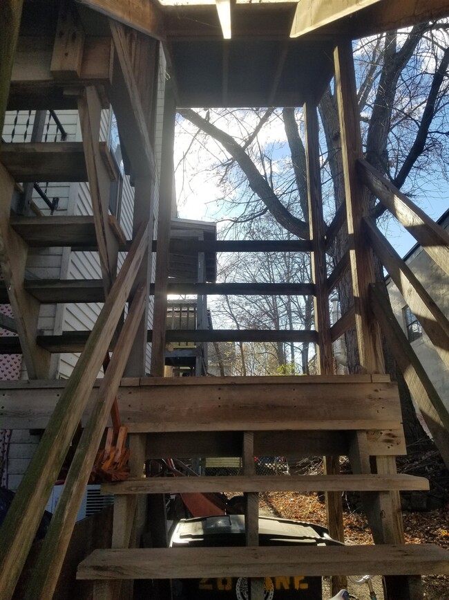 Building Photo - 3 C St