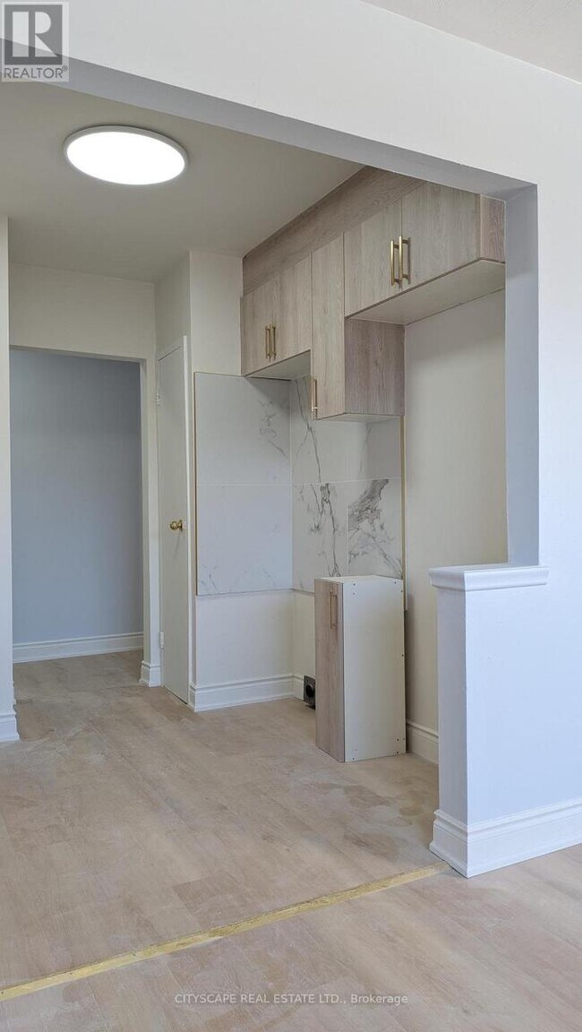 Building Photo - 296 Saguenay Ave.