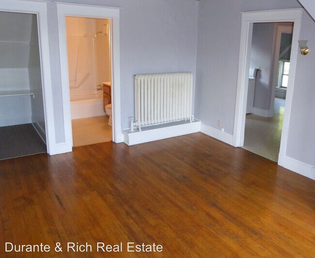 Building Photo - 1 br, 1 bath Apartment - 1420 Wisconsin Ave