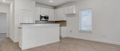 Building Photo - 1219 Bells Dr