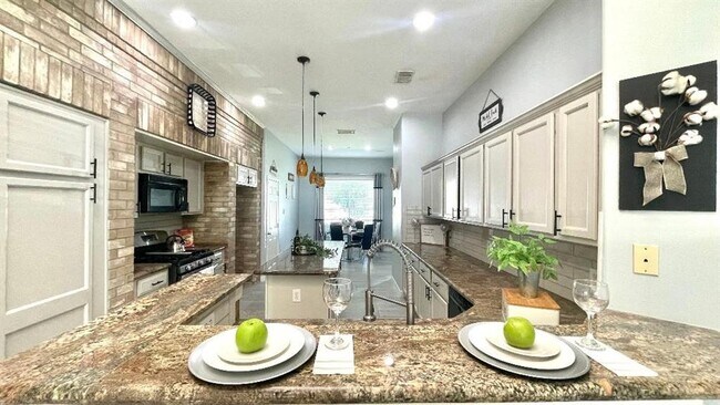 Foto del edificio - 14119 Millglen Ct