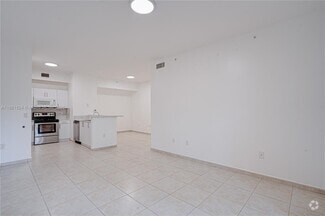 Building Photo - 7200 NW 114th Ave