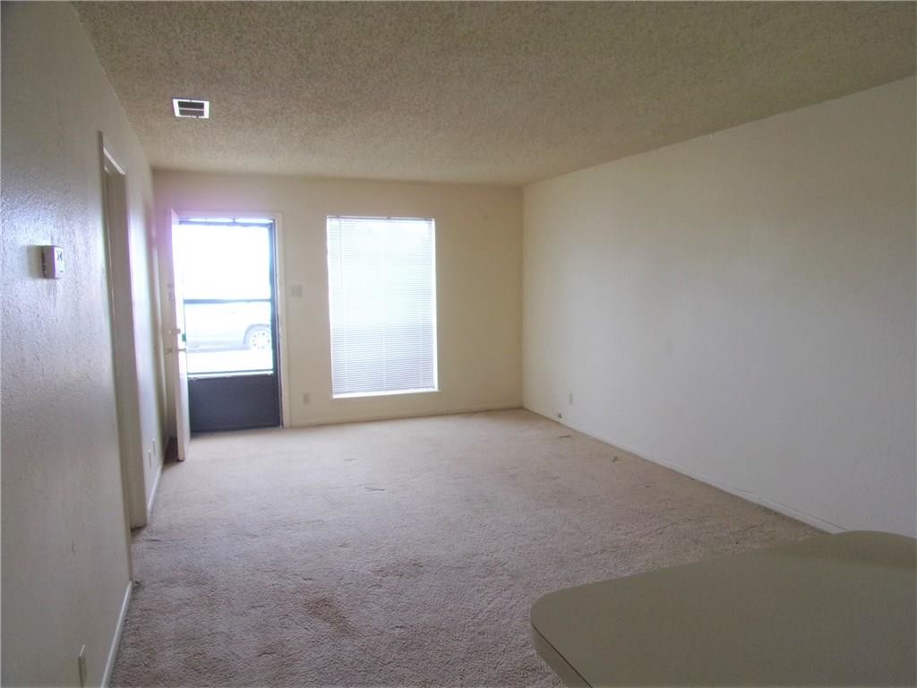 Primary Photo - 720 Redbird Ln