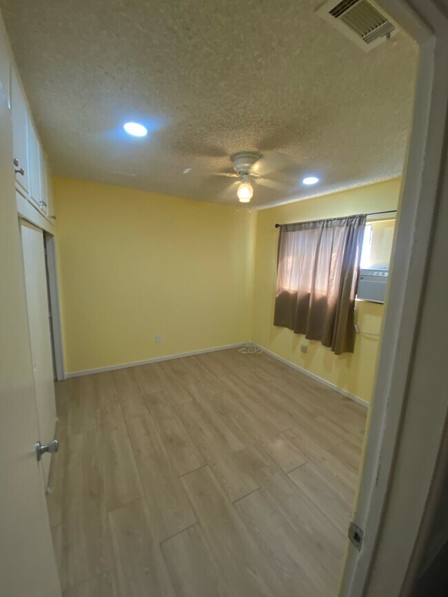Foto del edificio - 1316 Eureka St E