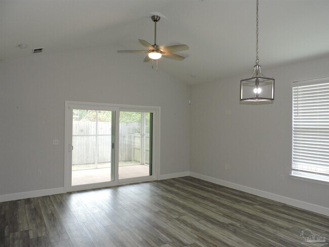 Foto del edificio - 5308 Cambria Dr