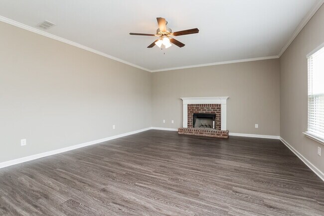 Foto del edificio - 601 Fieldcrest Dr
