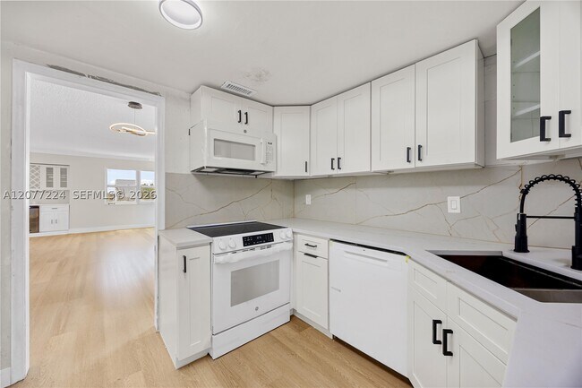 Foto del edificio - 3301 Spanish Moss Terrace