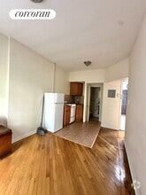 Building Photo - 274 Gates Ave