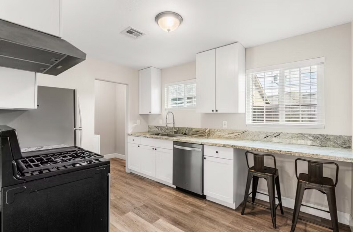 Foto principal - 9th Avenue Townhomes