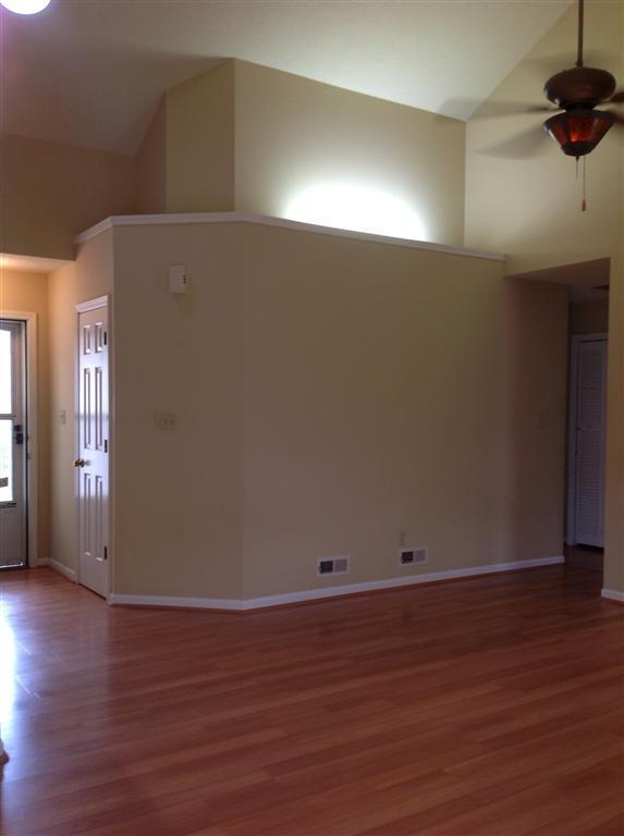 Building Photo - 4405 Brookview Terrace