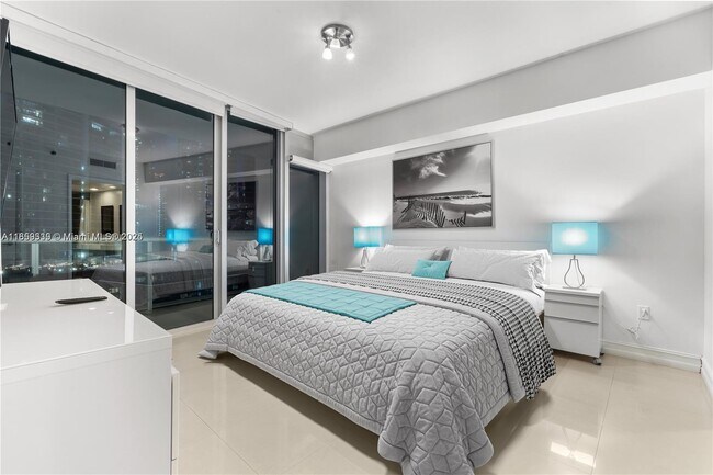 Foto del edificio - 485 Brickell Ave