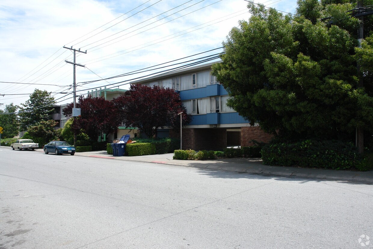 Foto principal - 66 East Thirty-Ninth