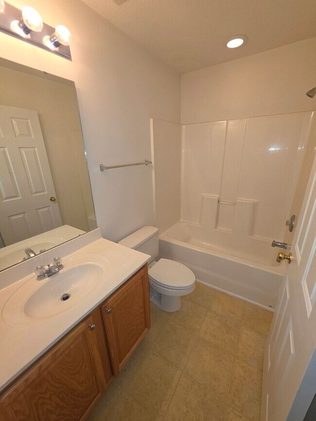 Foto del edificio - Townhome In Park West