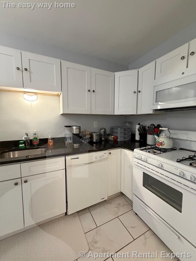 Foto del edificio - 15 Ives St