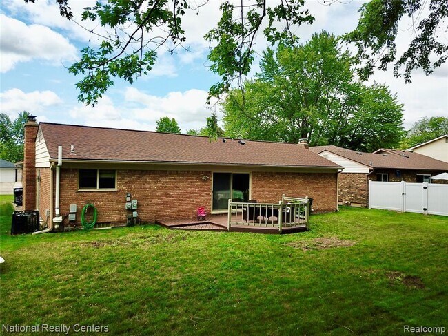 Foto del edificio - 44182 Leeann Ln