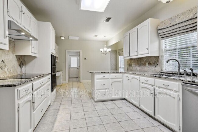 Foto del edificio - 434 Autumn Oak Dr