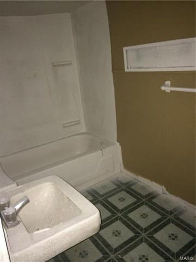 Building Photo - Newburg, MO - 2 bedroom home in town - $29...