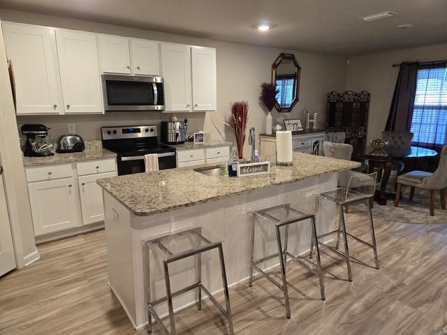 Building Photo - 6147 Stream Bank Dr