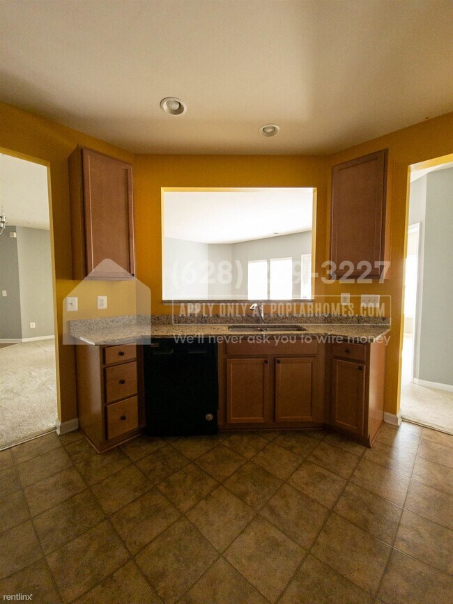 Foto del edificio - 2 br, 2 bath Condo - 5205 Wyndholme Circle...
