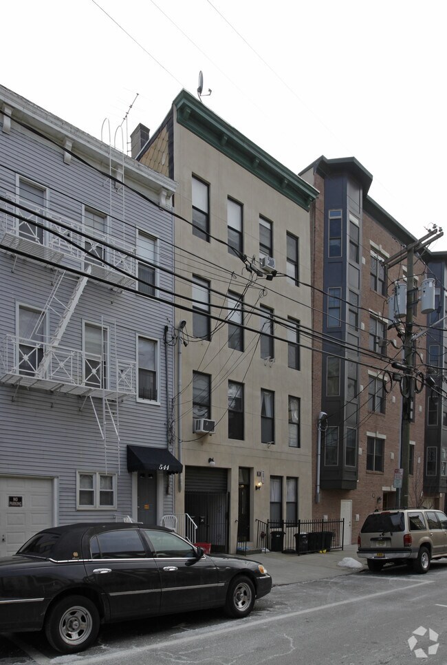 Building Photo - 509 Monroe St