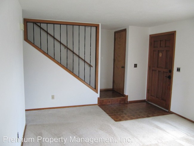 Building Photo - 2 br, 1.5 bath House - 6271 Fairway Ave SE