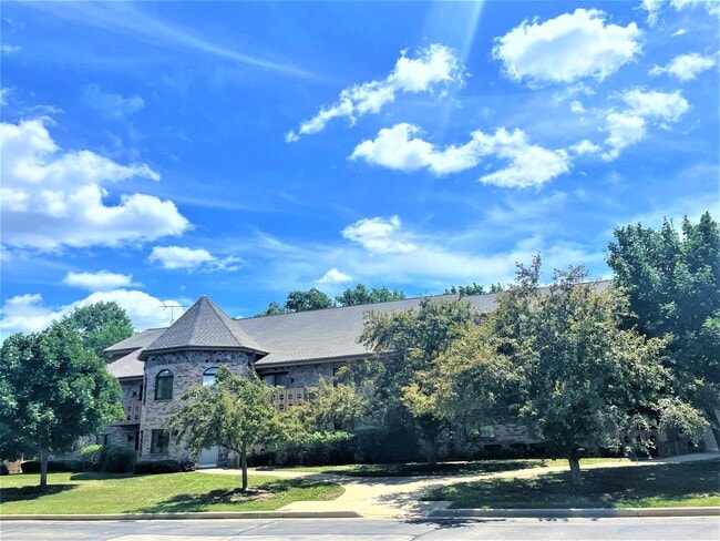 Interior Photo - Parkwood Lake Apartments