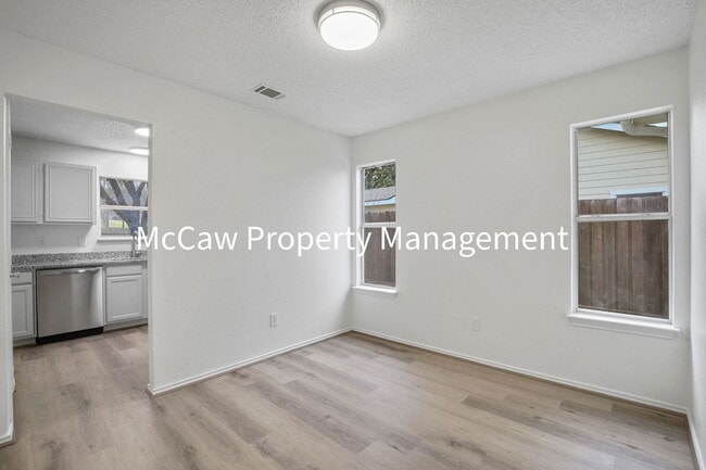 Foto del edificio - 2521 Markland St