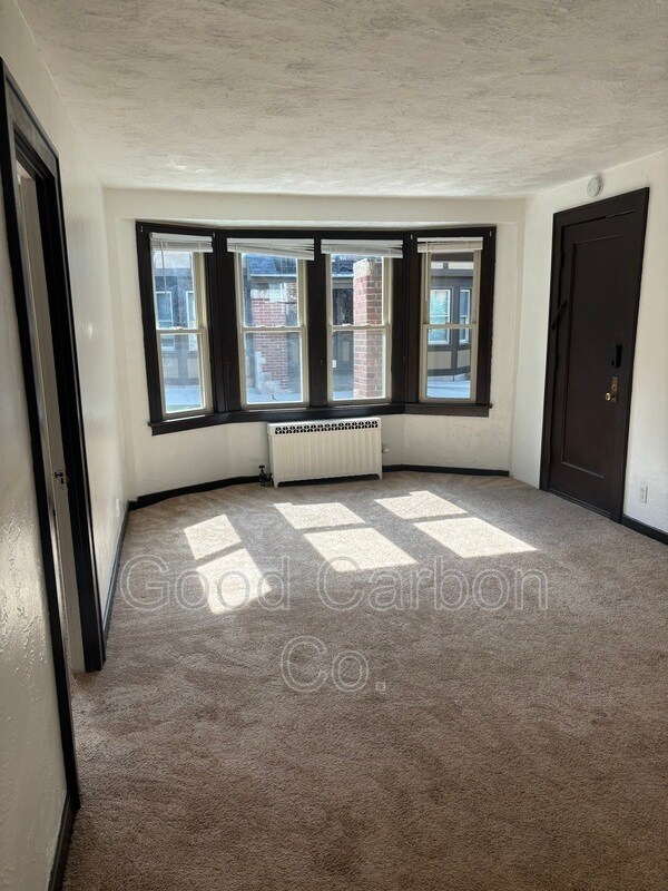 143 Sanders Rd Unit 11, Buffalo, NY 14216 Condo for Rent in Buffalo