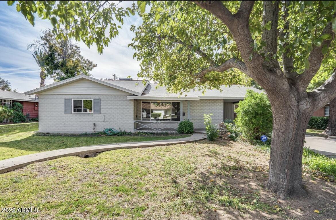 Primary Photo - 4733 E Wilshire Dr